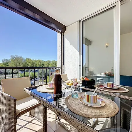 Le Lagon Bleu-11 By Interhome